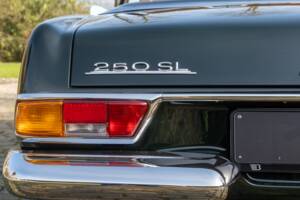 Image 14/30 de Mercedes-Benz 250 SL (1967)