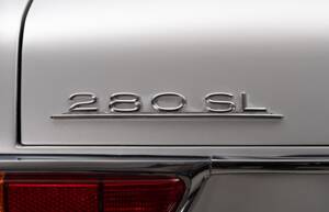 Bild 24/44 von Mercedes-Benz 280 SL (1970)