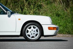Image 14/38 of Porsche 911 Carrera 4 (1990)