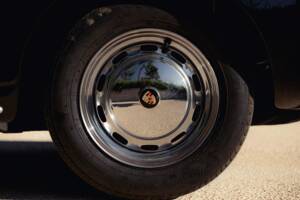 Immagine 13/54 di Porsche 356 C 1600 SC (1964)