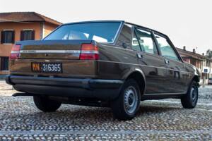 Image 5/12 de Alfa Romeo Giulietta 1.6 (1980)