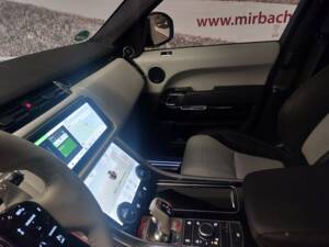 Image 19/26 of Land Rover Range Rover Sport SVR (2021)