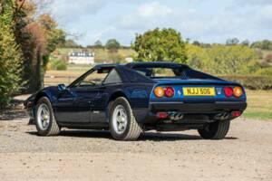 Image 6/41 de Ferrari 308 GTSi Quattrovalvole (1985)