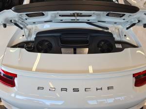 Imagen 13/21 de Porsche 911 GT3 Touring (2018)