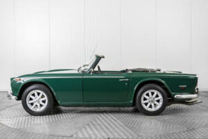 Afbeelding 12/50 van Triumph TR 250 (1968)