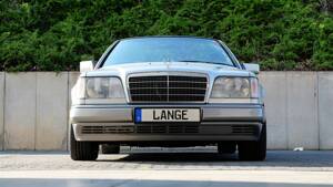 Image 7/74 of Mercedes-Benz E 320 (1997)