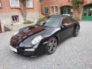Bild 7/15 von Porsche 911 Carrera 4S (2011)