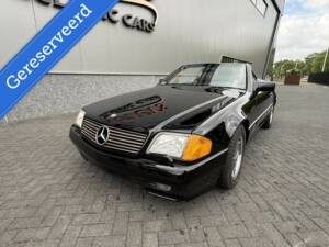 Image 12/50 of Mercedes-Benz 500 SL (1991)