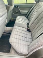 Image 12/12 of Mercedes-Benz 190 D 2.5 (1990)