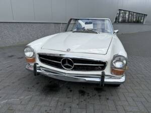 Bild 2/40 von Mercedes-Benz 280 SL (1969)