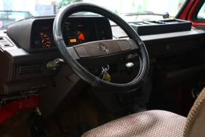 Bild 22/37 von Volkswagen T3 Westfalia Joker 1.6 TD (1985)
