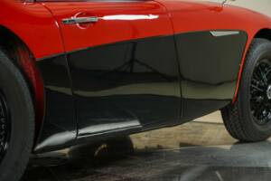 Image 33/50 of Austin-Healey 3000 Mk II (BJ7) (1964)
