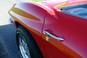 Image 38/43 de Chevrolet Corvette Sting Ray Convertible (1964)