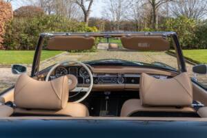 Image 12/30 de Mercedes-Benz 250 SL (1967)