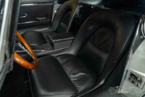 Immagine 11/19 di Jaguar E-Type 3.8 (1964)