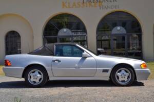Image 20/50 of Mercedes-Benz 300 SL (1991)