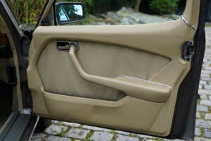 Imagen 2/37 de Mercedes-Benz 450 SEL 6,9 (1976)