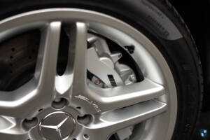 Image 52/84 of Mercedes-Benz E 55 AMG (2002)