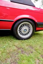 Imagen 25/26 de BMW 318i (1992)