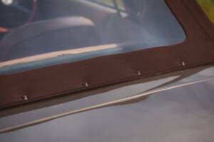 Image 26/99 of Aston Martin DB 6 Volante (1968)