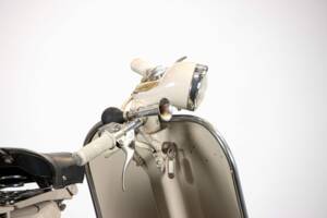 Bild 32/50 von Piaggio Vespa 150 "Struzzo" VL (1955)