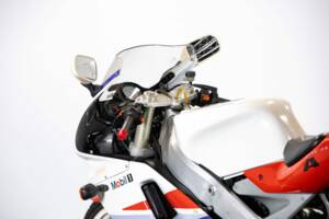 Bild 13/42 von Aprilia AF1 Futura Sport Pro 125 (1990)