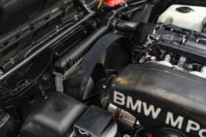 Image 17/57 of BMW M3 (1988)
