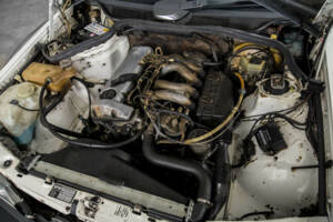Image 35/50 of Mercedes-Benz 190 D (1985)