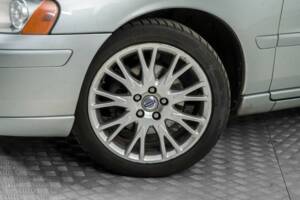 Image 4/36 of Volvo V70 D5 (2008)