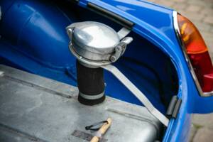 Image 31/45 of MG MGB GT (1964)