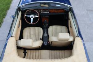 Image 11/50 of FIAT 124 Spider CS1 (1978)