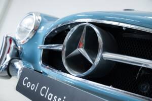 Image 29/40 of Mercedes-Benz 190 SL (1962)