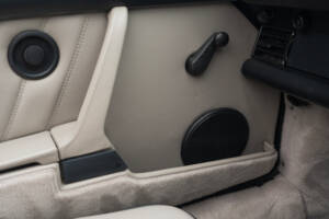 Bild 18/53 von Porsche 911 Speedster 3.2 (1989)
