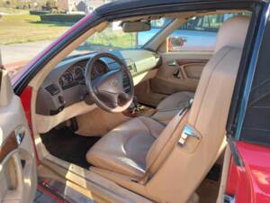 Image 2/8 of Mercedes-Benz SL 500 (2000)