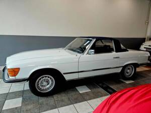Image 5/15 de Mercedes-Benz 350 SL (1972)