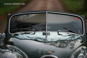 Image 3/23 of Jaguar XK 120 DHC (1954)