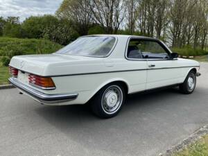 Image 5/49 of Mercedes-Benz 230 C (1980)
