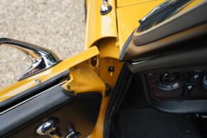 Image 35/50 of Triumph TR 6 (1971)
