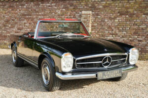 Image 37/50 de Mercedes-Benz 280 SL (1969)