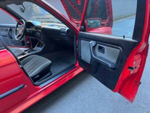 Bild 43/108 von BMW 325ix (1989)