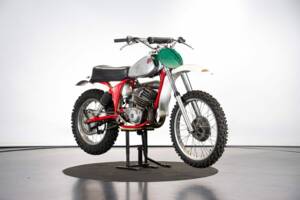 Image 6/50 of CZ 250 (1977)