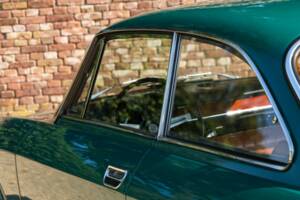 Bild 29/50 von Alfa Romeo Giulia 1300 GT Junior (1972)