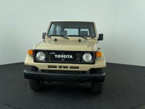 Afbeelding 4/8 van Toyota Land Cruiser BJ70 (1987)