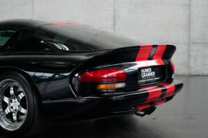 Image 16/50 of Dodge Viper GTS (2005)