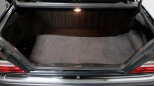 Bild 36/40 von Mercedes-Benz E 500 (1993)