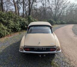 Image 5/31 of Citroën D Spécial (1974)