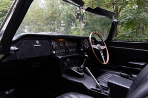 Image 10/17 of Jaguar E-Type (1969)