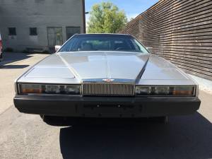 Image 2/28 of Aston Martin Lagonda (1986)