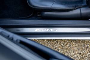 Image 27/50 of Mercedes-Benz CLK 55 AMG (2003)