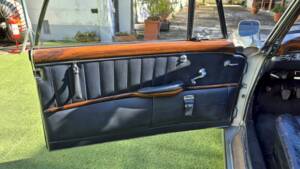 Image 17/61 de Mercedes-Benz 220 S Cabriolet (1957)